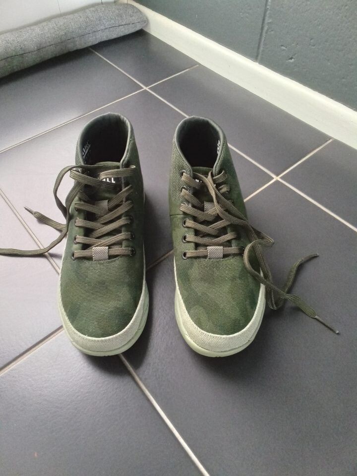 NOBULL BRAN NEW Camo shoes