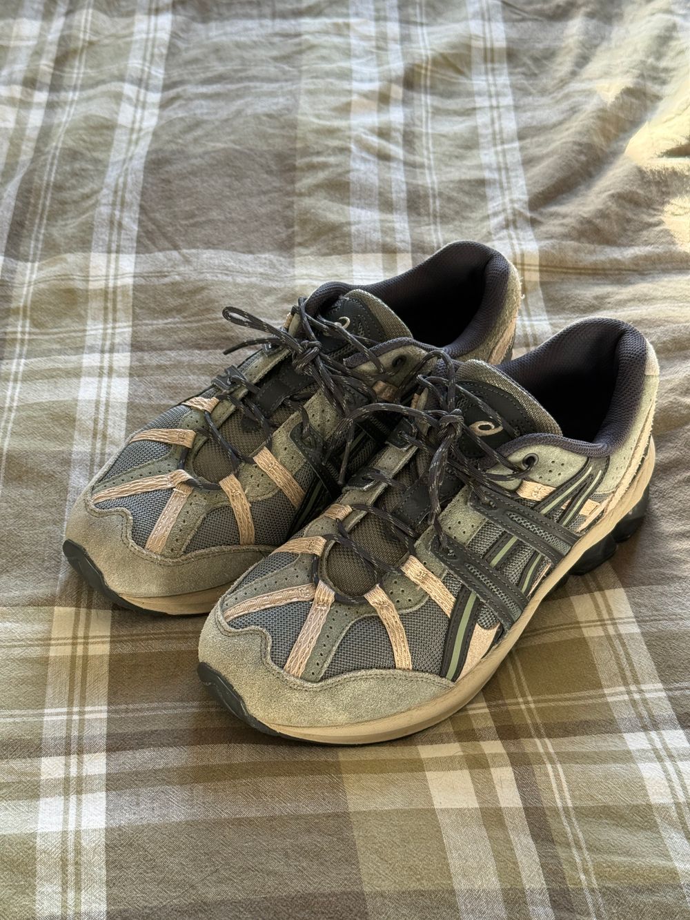 Asics | Gel-Sonoma | Size US 9 | Lichen Green/Graphite Grey