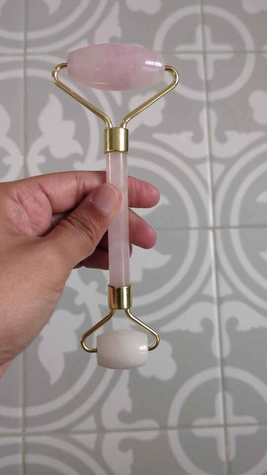 Rose Quartz Facial Roller