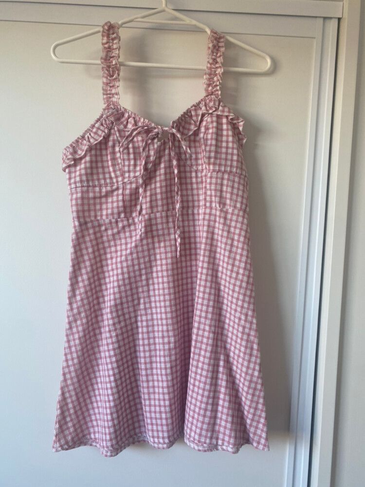 boohoo pink gingham dress Pink Gingham Puff Sleeve Midi Dress