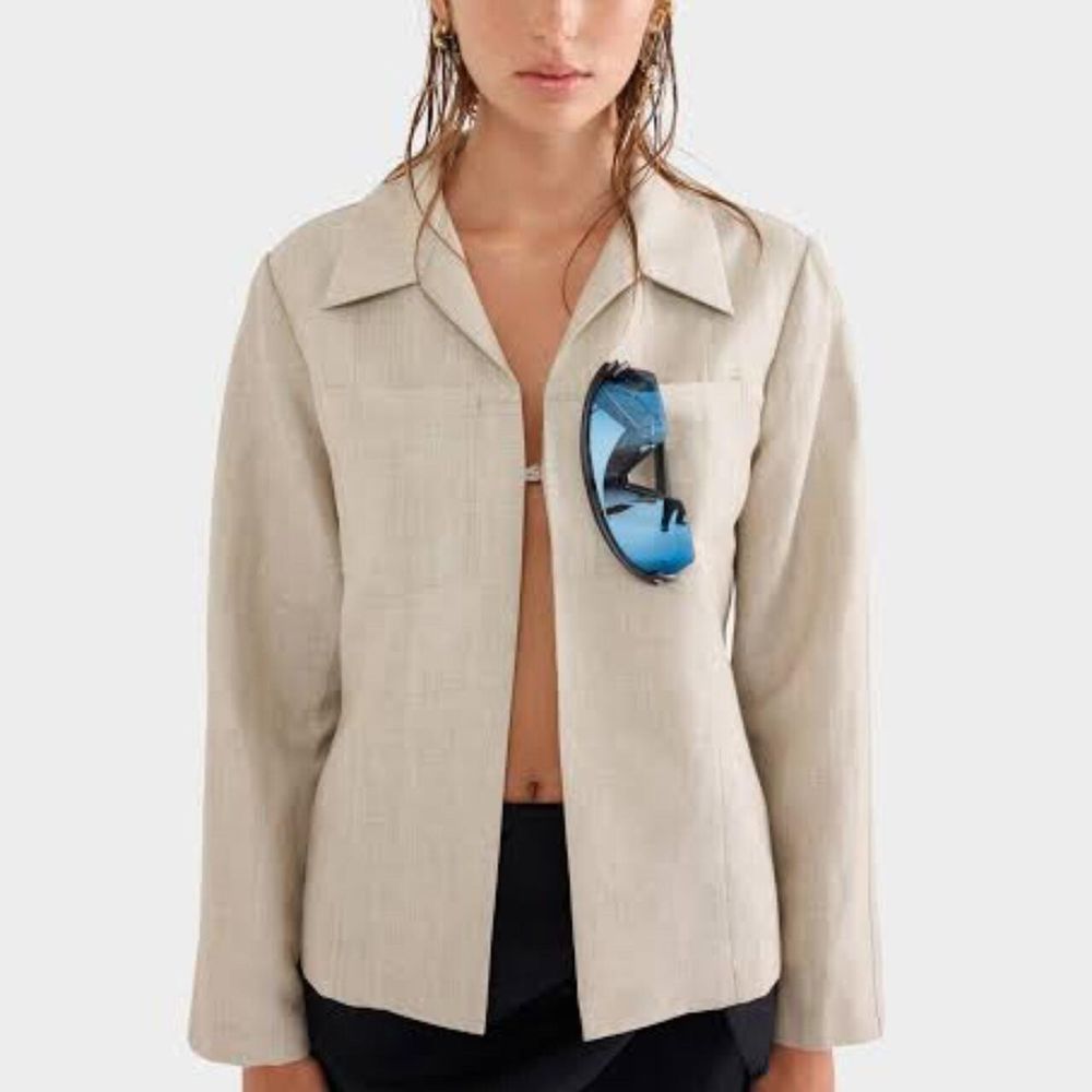 VENROY Collared Linen Wool Top