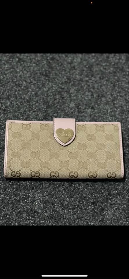 Gucci Wallet with receipt
