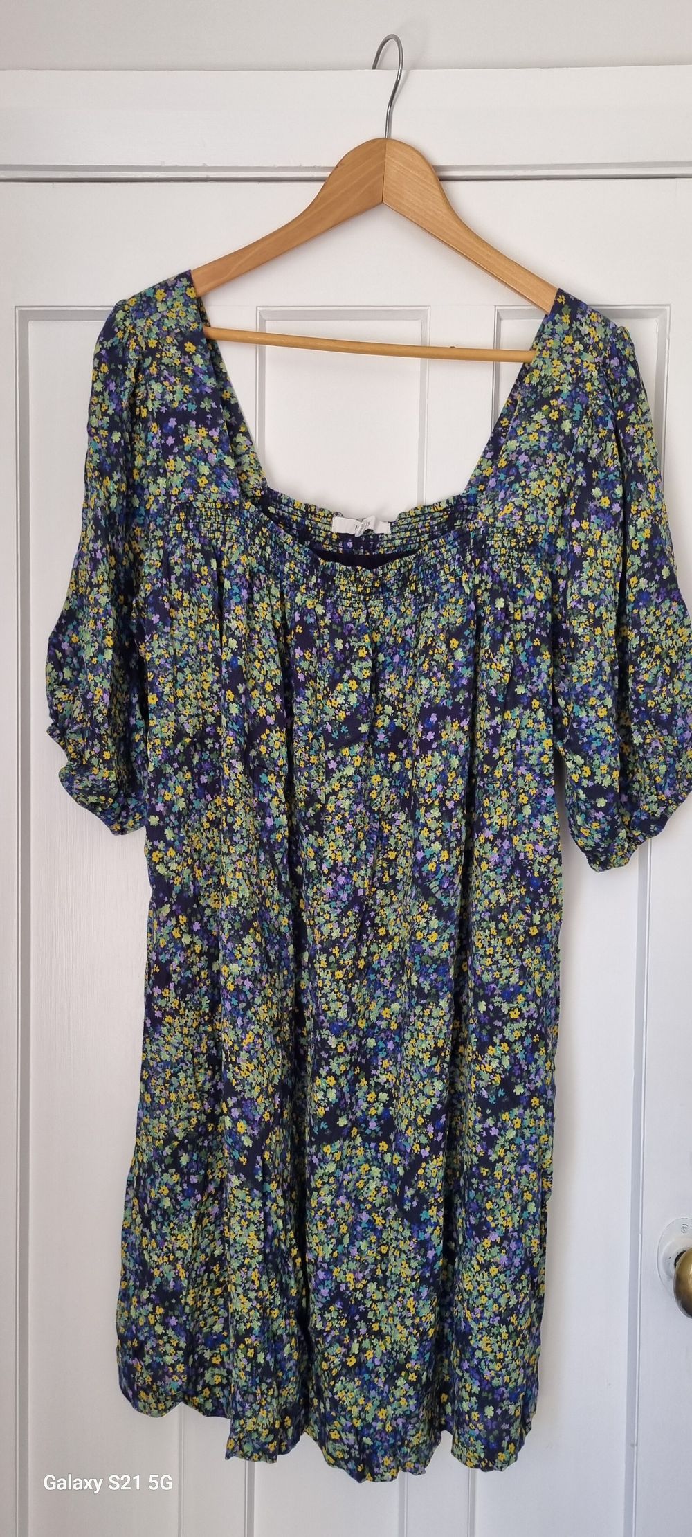 MAX Floral Dress 16
