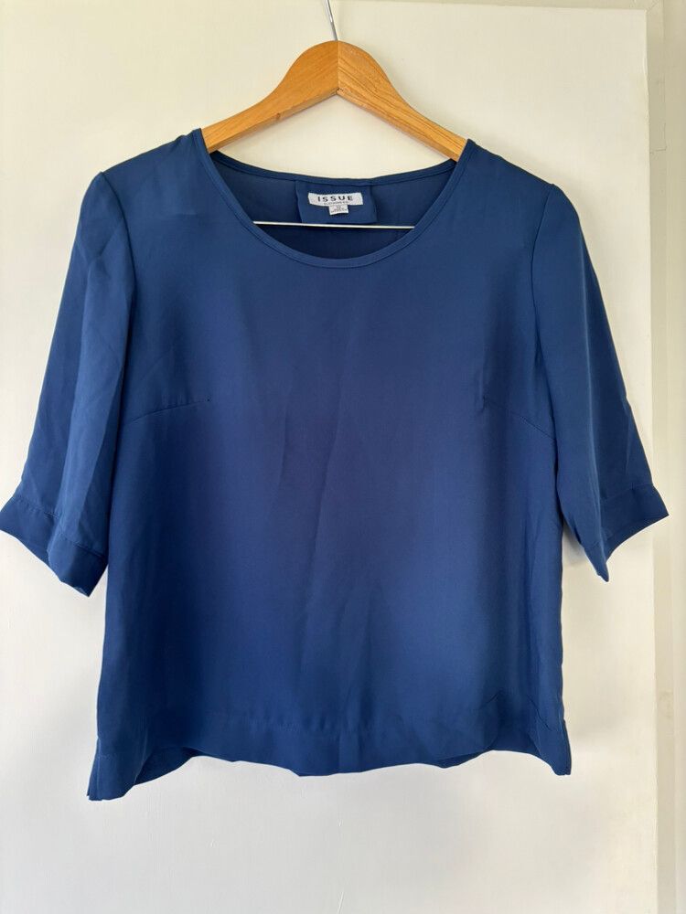 Issue Clothing Co. Blue Top size 10