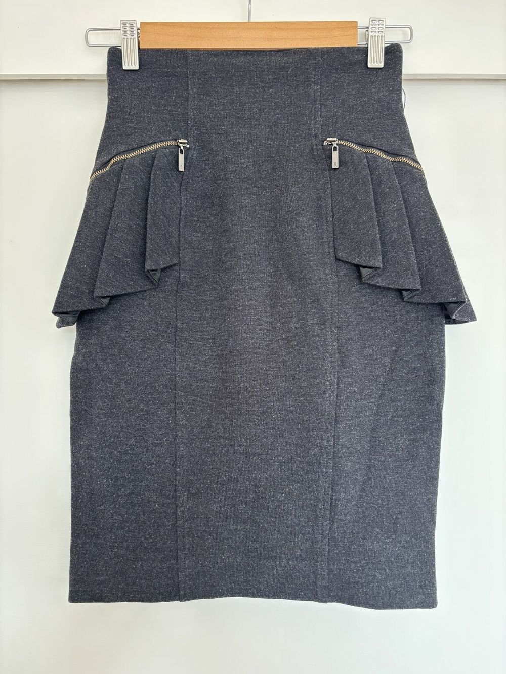 CUE Grey Skirt with Zip details Size 6