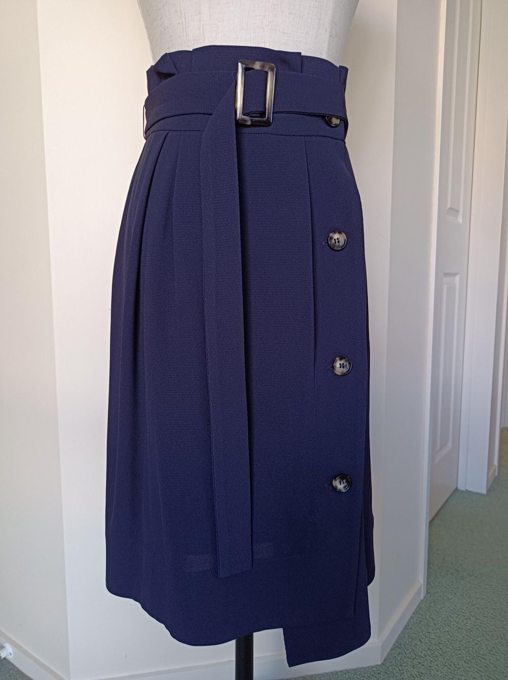 Cue Navy Belted Skirt without tags