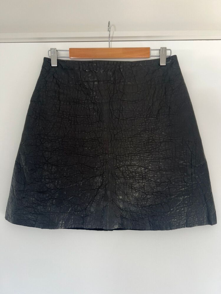 Willow Genuine Lamb Leather Mini Skirt – Perfect Condition, Luxe Lined