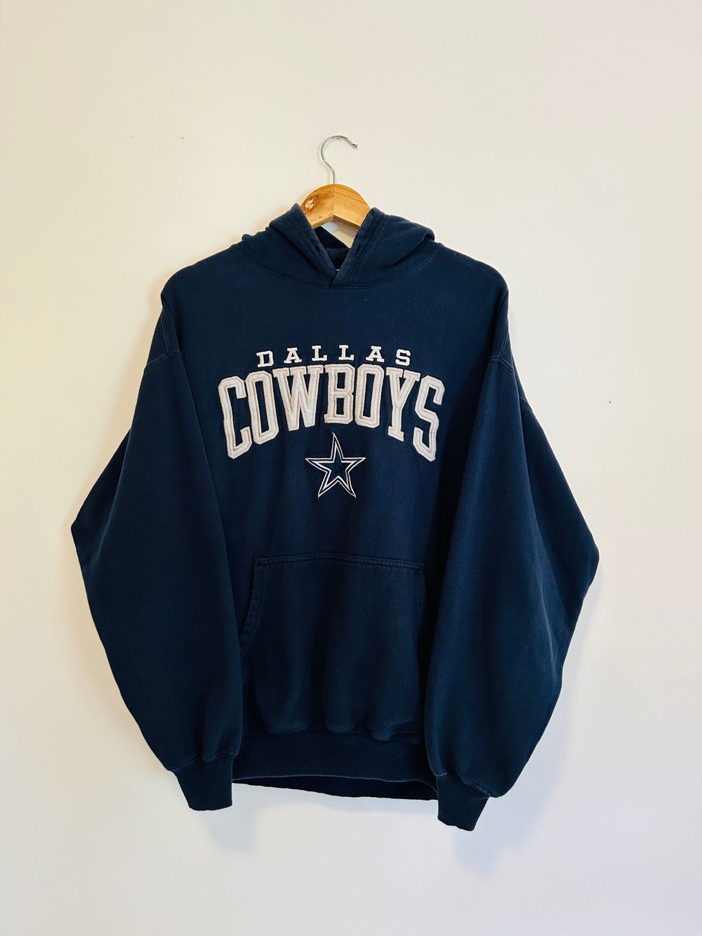 Dallas Cowboys - Vintage Dallas Cowboys Hoodie (M) on Designer Wardrobe