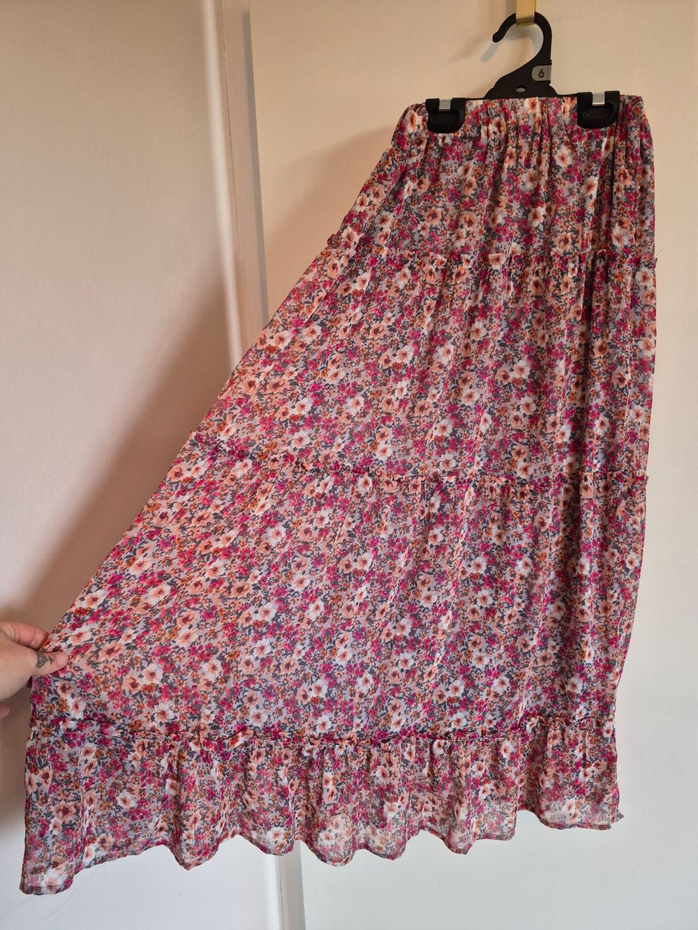 Mi ami Floral Chiffon Maxi Skirt