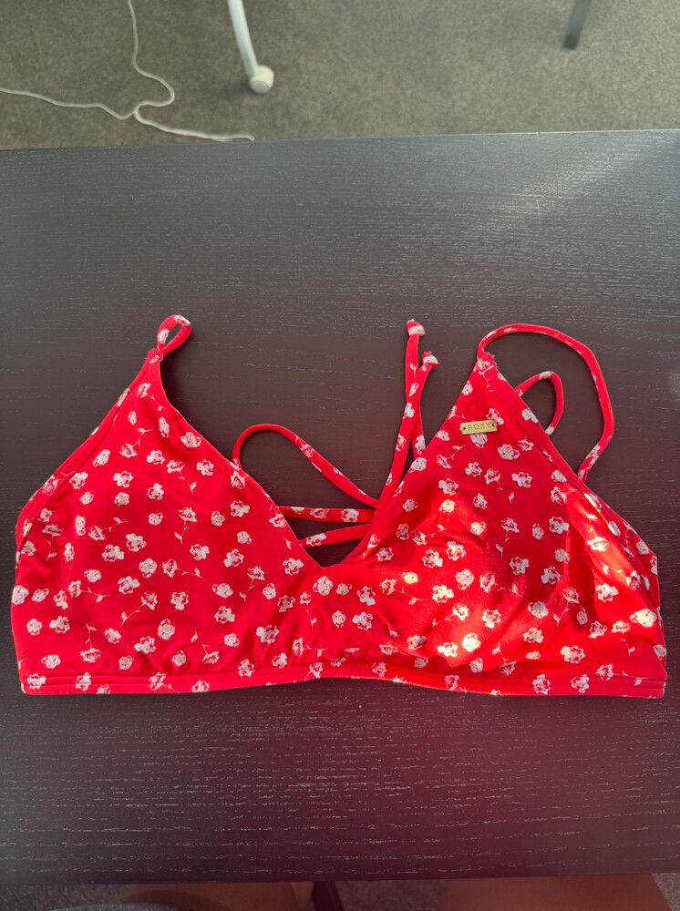 Roxy Never Worn Bikini Top - STUNNING RED