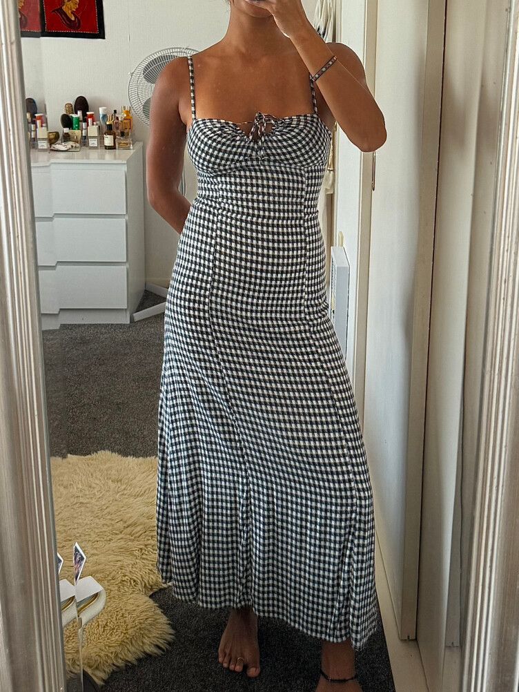 knee length dresses for ladies Black Optical Illusion Maxi Dress