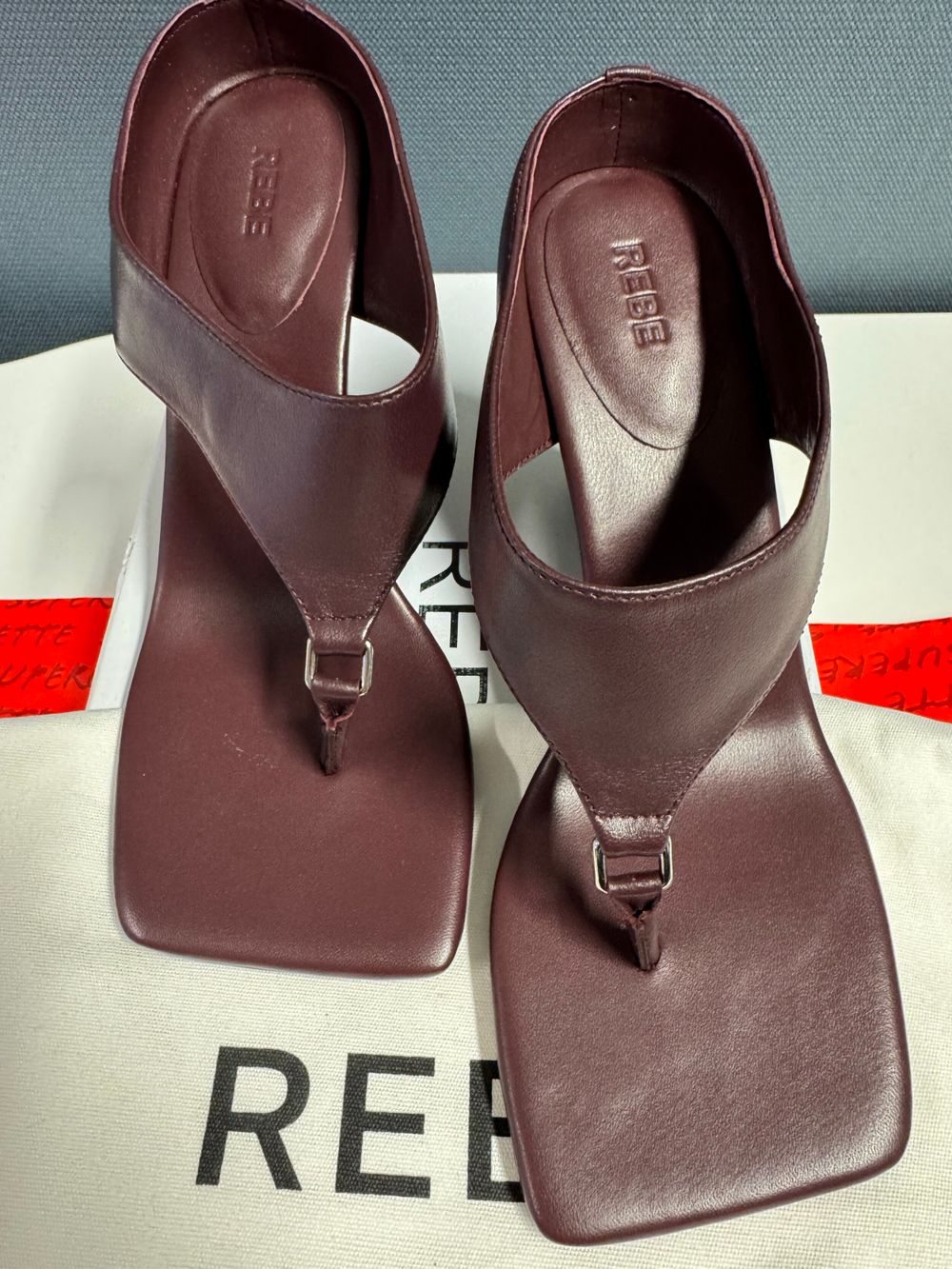 Rebe Yvie Wedge - Plum Brown
