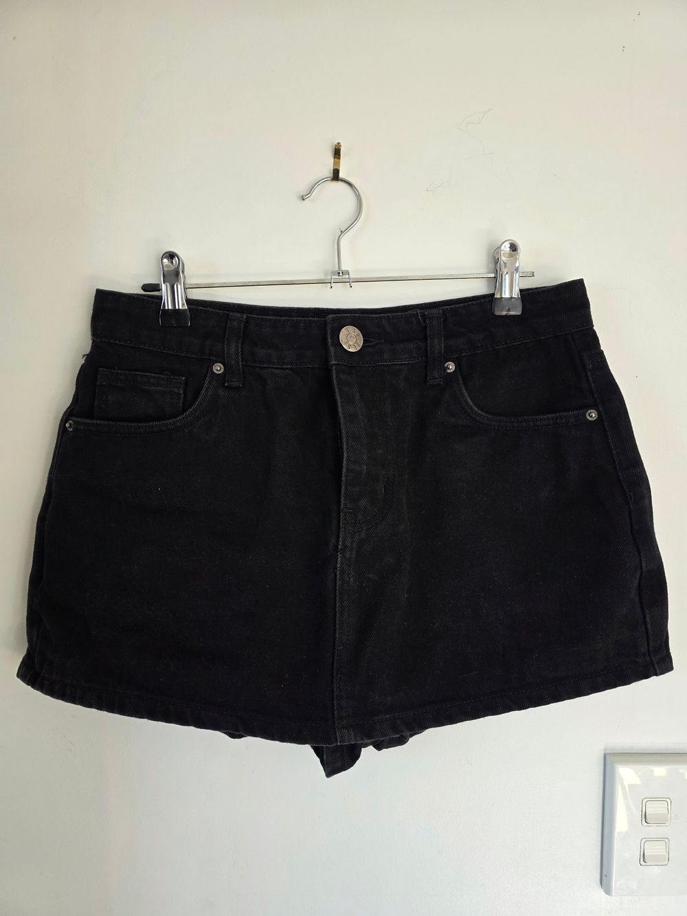 DESU Black Denim Skort