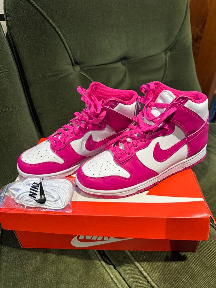 NIKE DUNK HIGH PINK