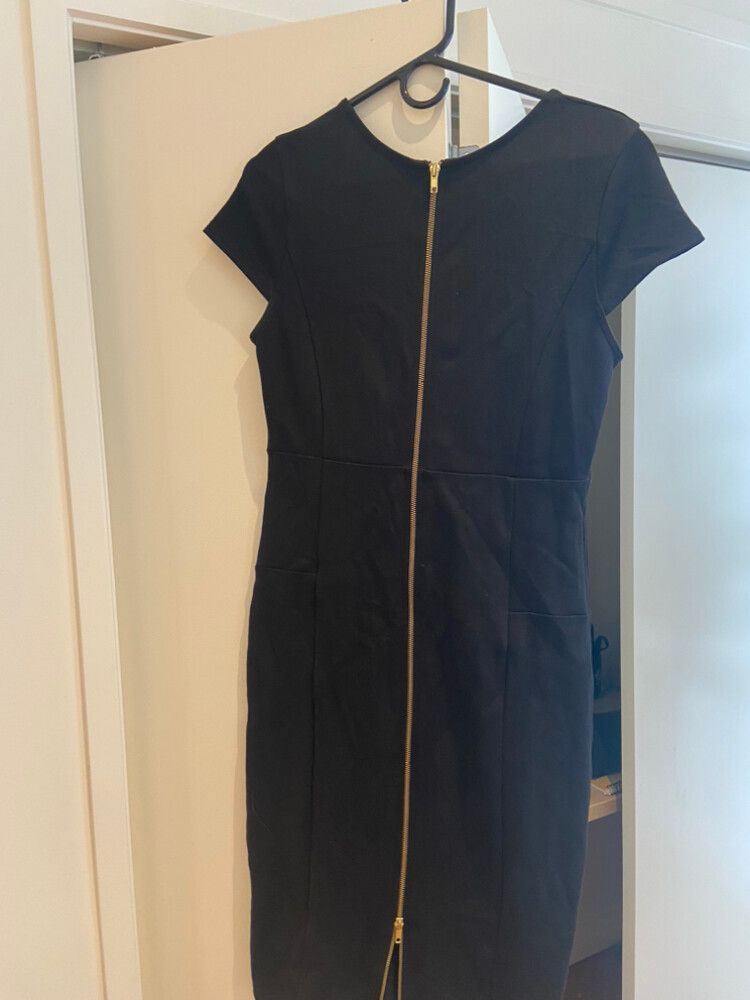 Felicity & Coco - Bodycon Dress With Gold Zipper Up Back on Designer  Wardrobe