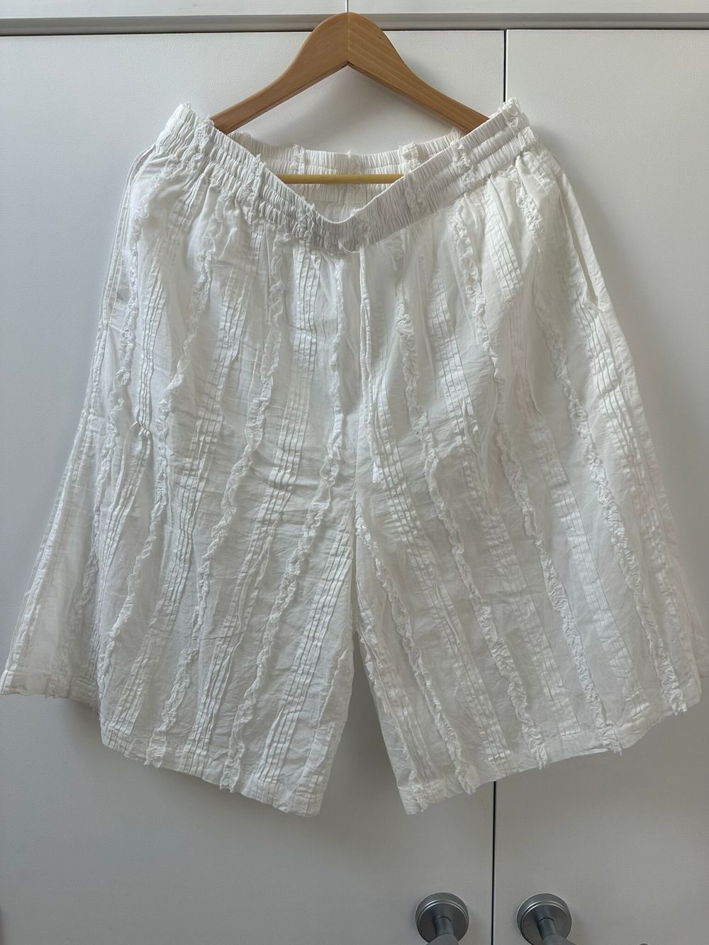 Blanca White Cotton Shorts