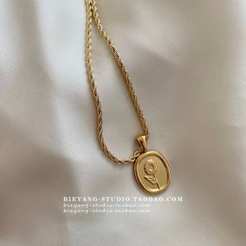 French Vintage Sunflower Tag Twisted Chain Necklace