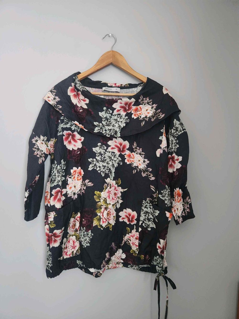 Preen Black Linen Floral Blouse - sz 8