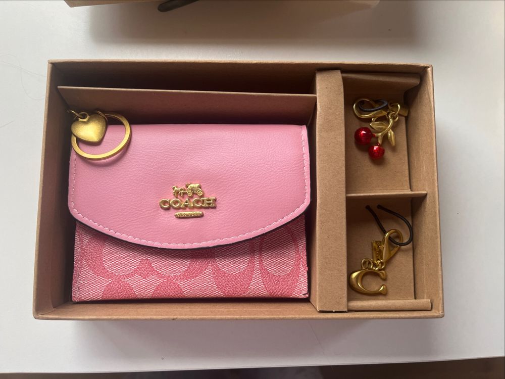 Coach Pink Key Ring Wallet Set