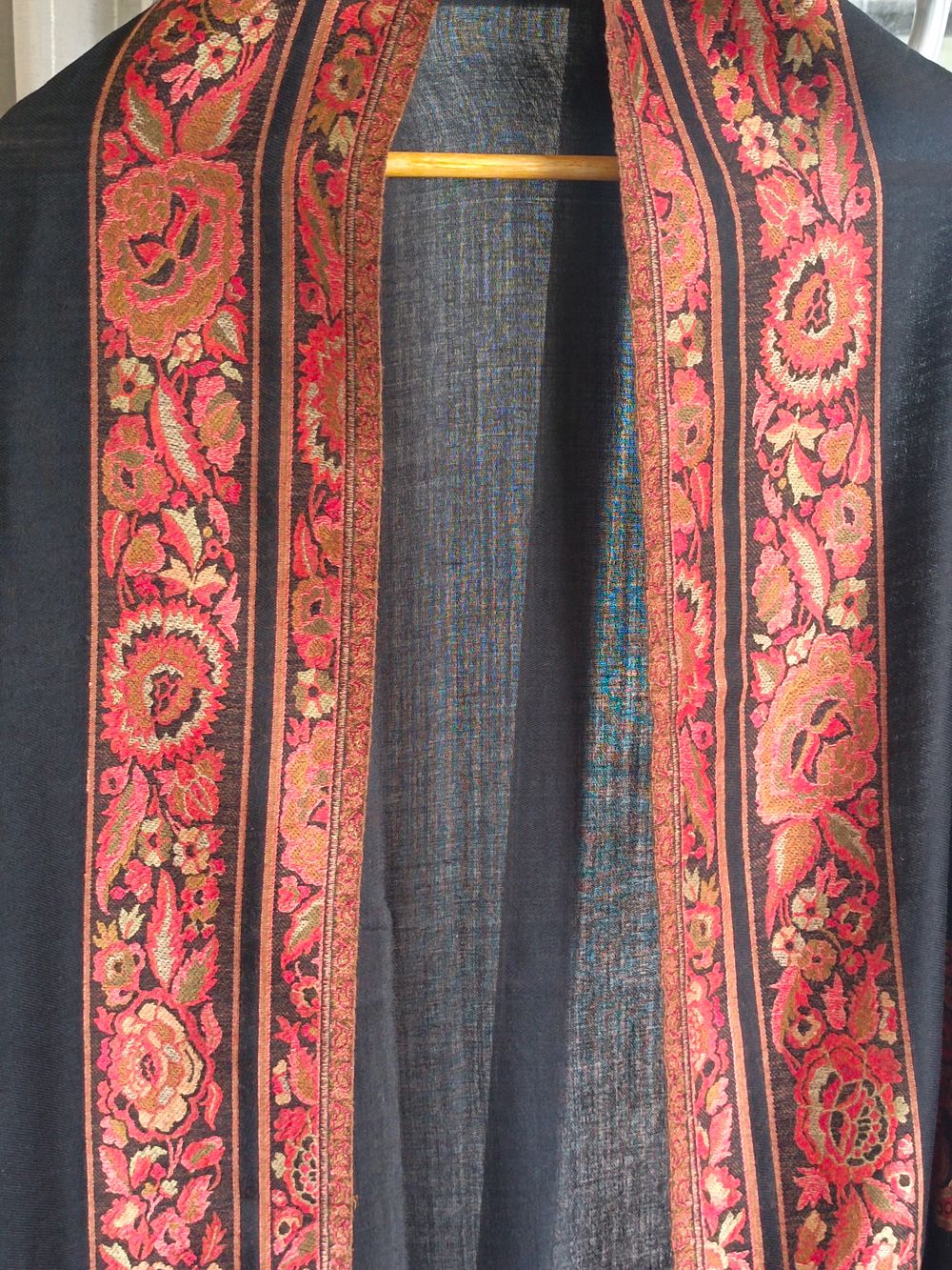 Kashmiri shawl
