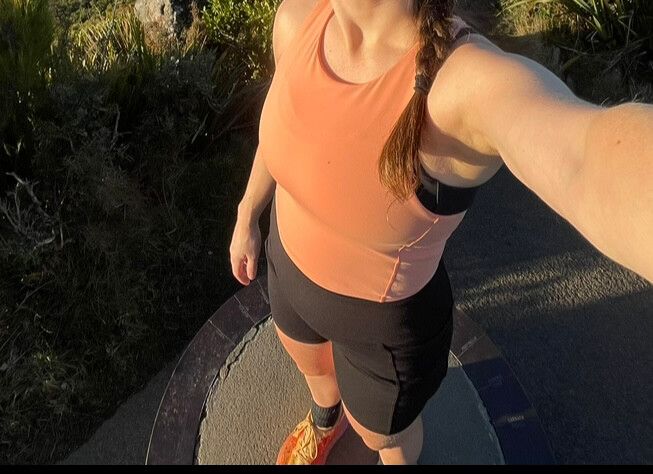 Lululemon running top