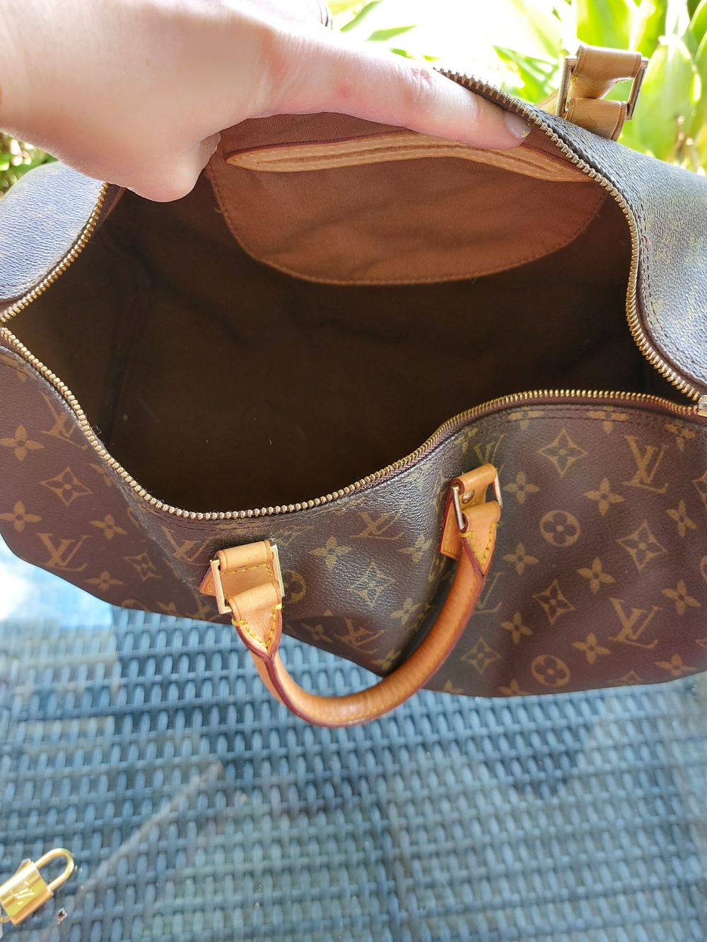 louis vuitton $400