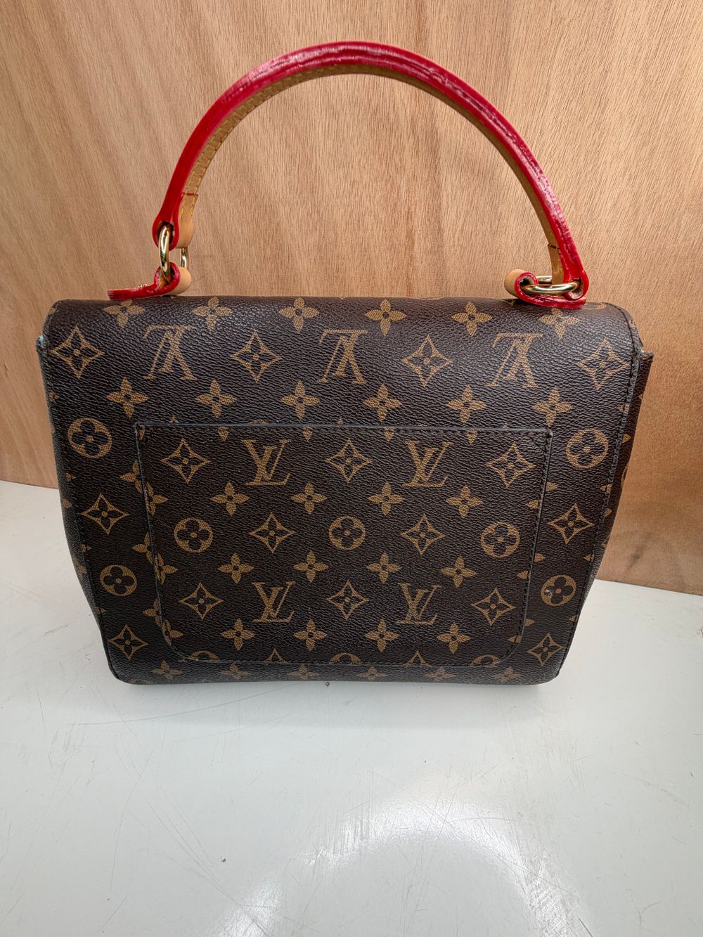 Louis Vuitton cluney monogram bag