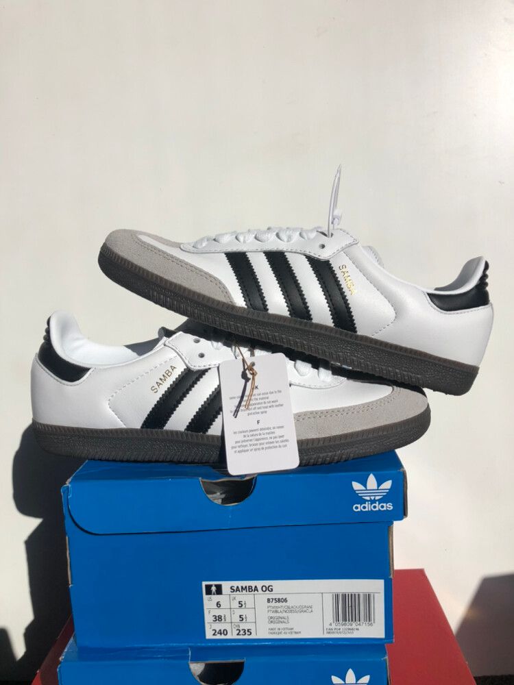 adidas gazelle silver green womens adidas Samba Indoor Shoes, White/Black/Red / 10 main image 1