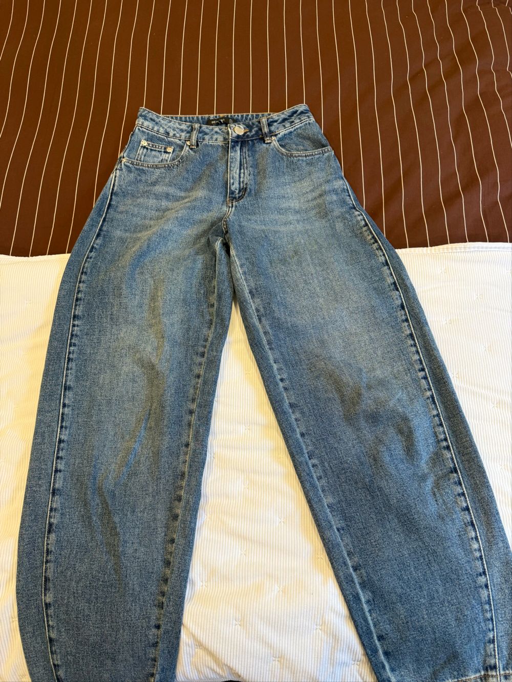DECJUBA Barrel Leg Jeans