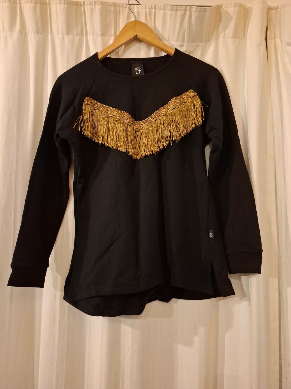 Jumper with gold detail