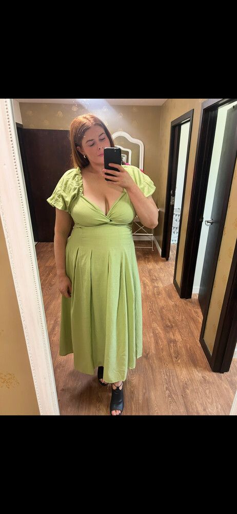 green emerald velvet dress Alaria Maxi Dress - Olive - Buy Women's Dresses main image 1