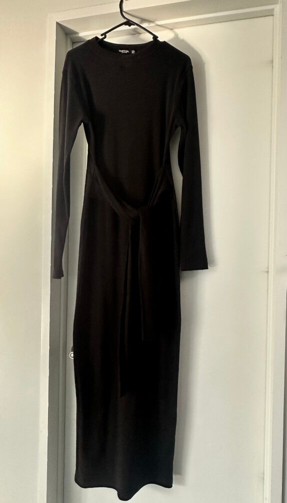 satin long sleeve dress white Simple Kimono Sleeve Silky Satin Wedding Dress Sample Sale