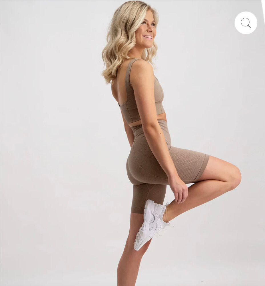 Espresso Luxe Seamless Biker Shorts