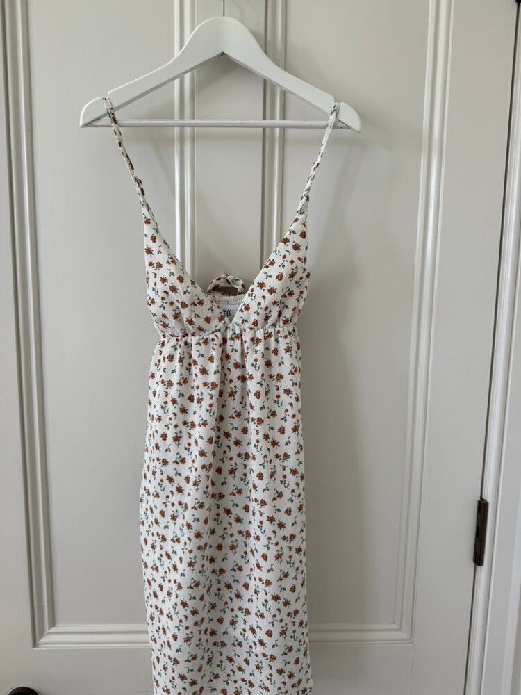 Princess Polly - Princess Polly Floral Midi Dress on Designer Wardrobe Princess Polly - Princess Polly Floral Midi Dress on Designer Wardrobe