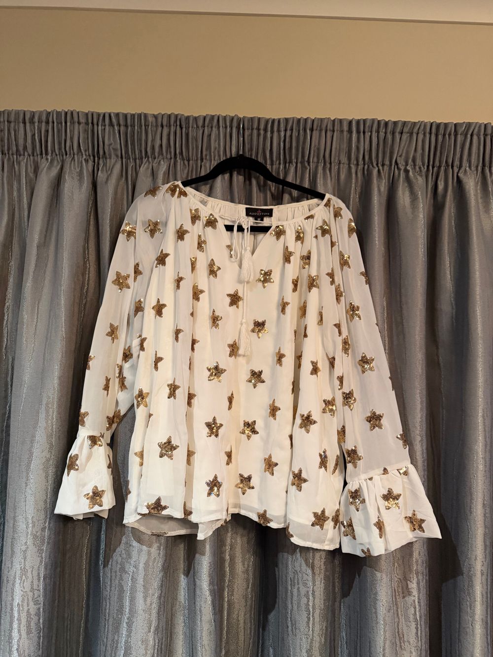 Augustine - White top with gold sequin stars