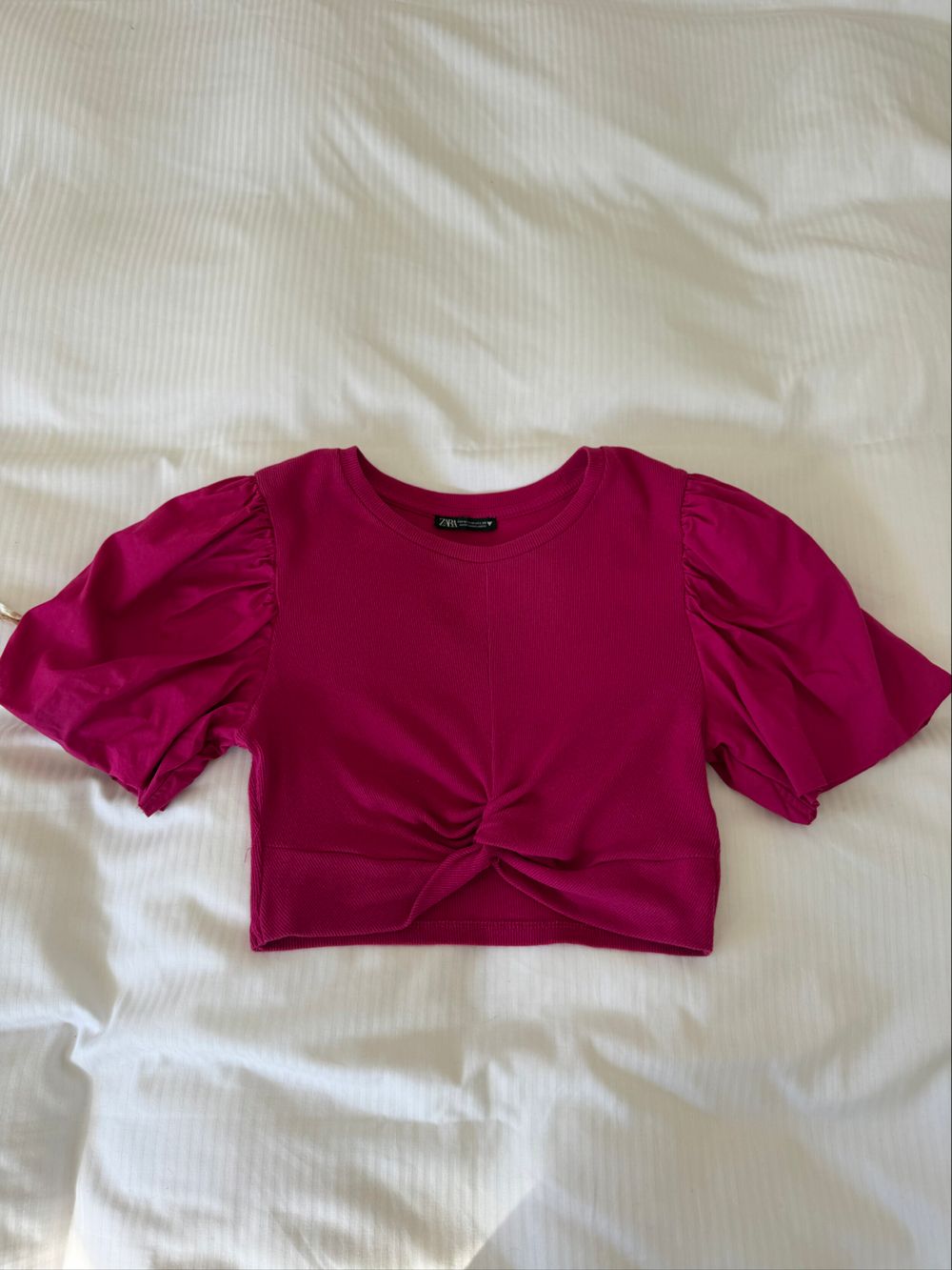 Zara fuchsia pink👌🏻 puff sleeve crop top size eur m (fits 10-12)