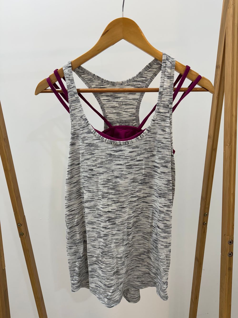 LULULEMON bra and singlet