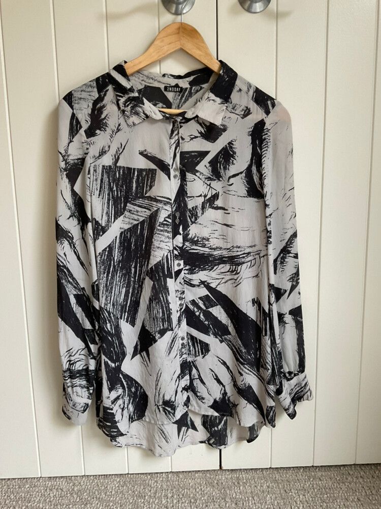 2NDDAY Grey and Black Abstract Shirt