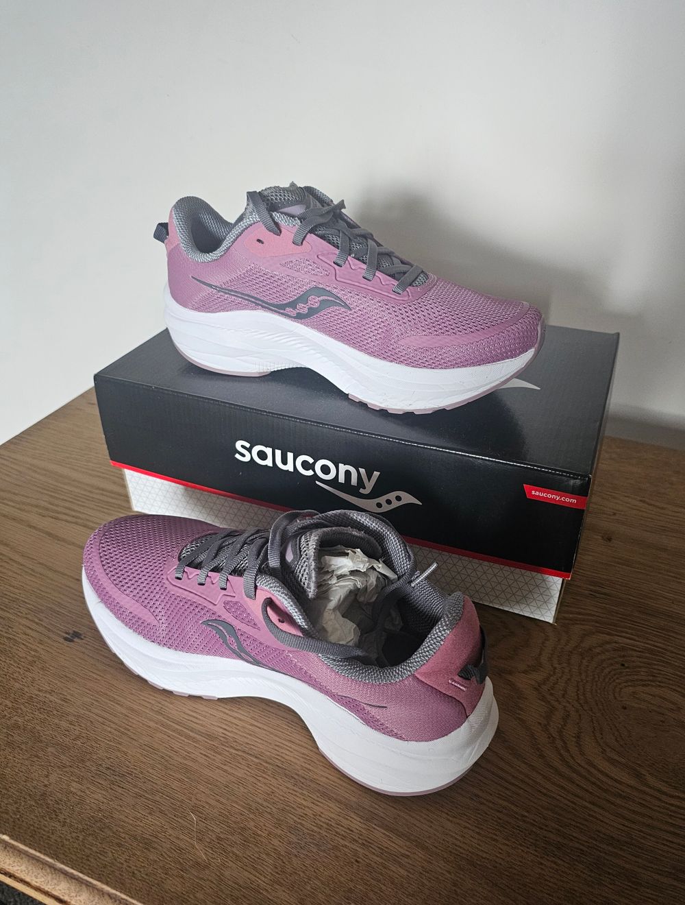Saucony Axon 3 training shoe