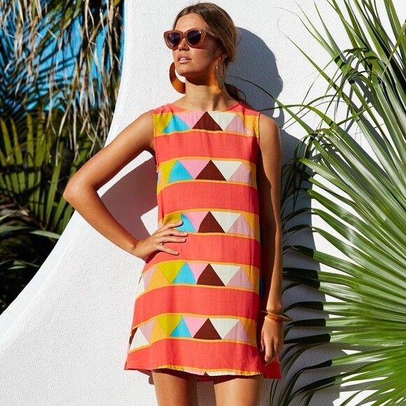 MISTER ZIMI Juanita Sleeveless Tina Geometric Triangle Print Shift Dress