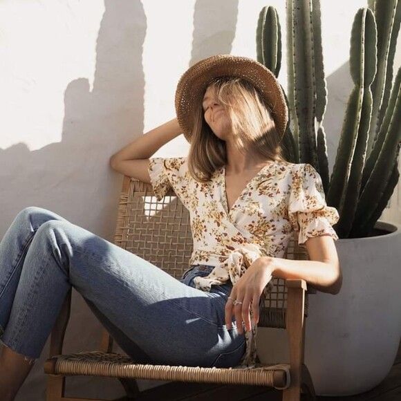 FAITHFULL THE BRAND Mali Goldie Floral Wrap Crop Top