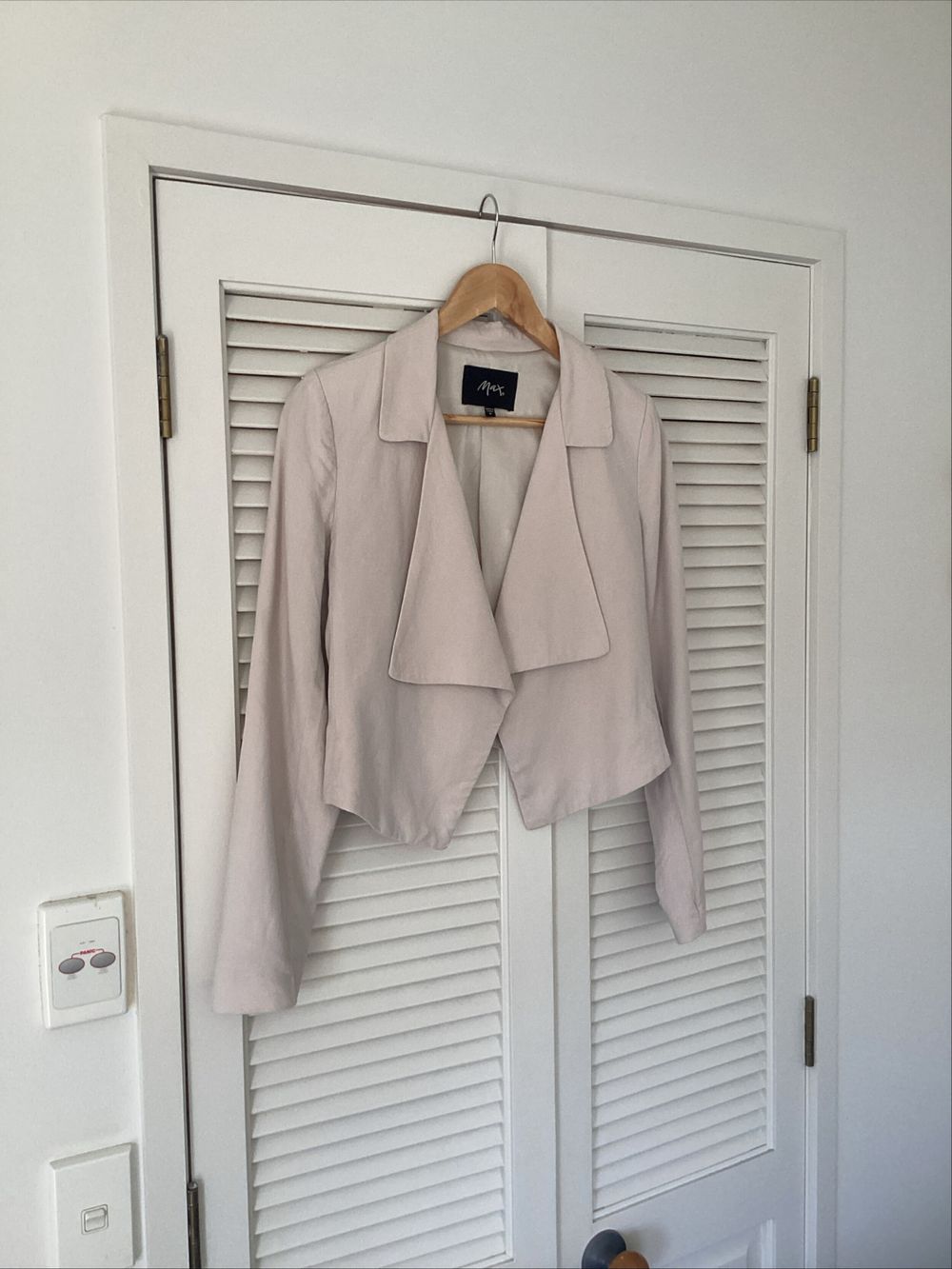 MAX Beige Cropped Jacket