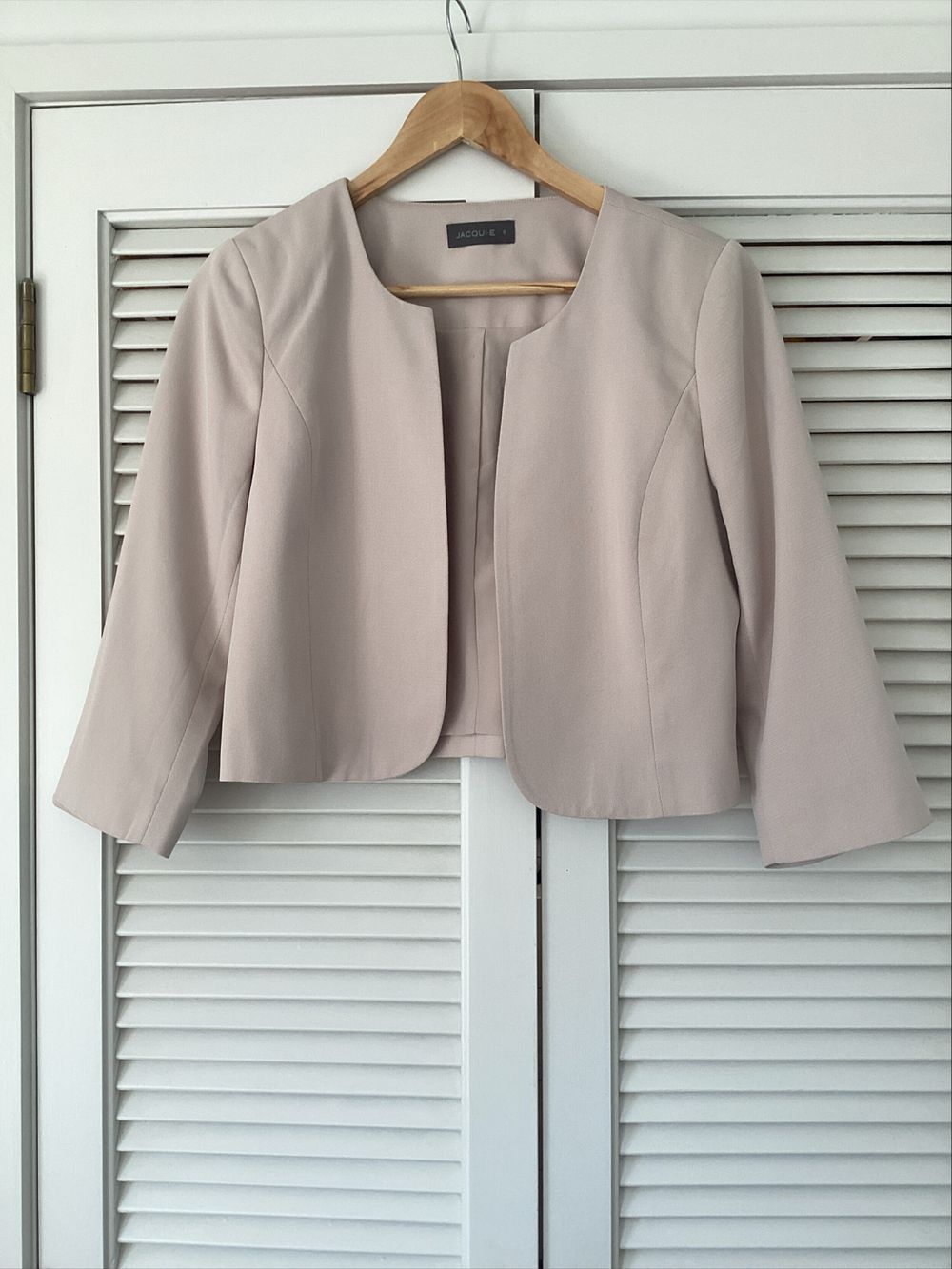 Jacqui E Beige Cropped Jacket