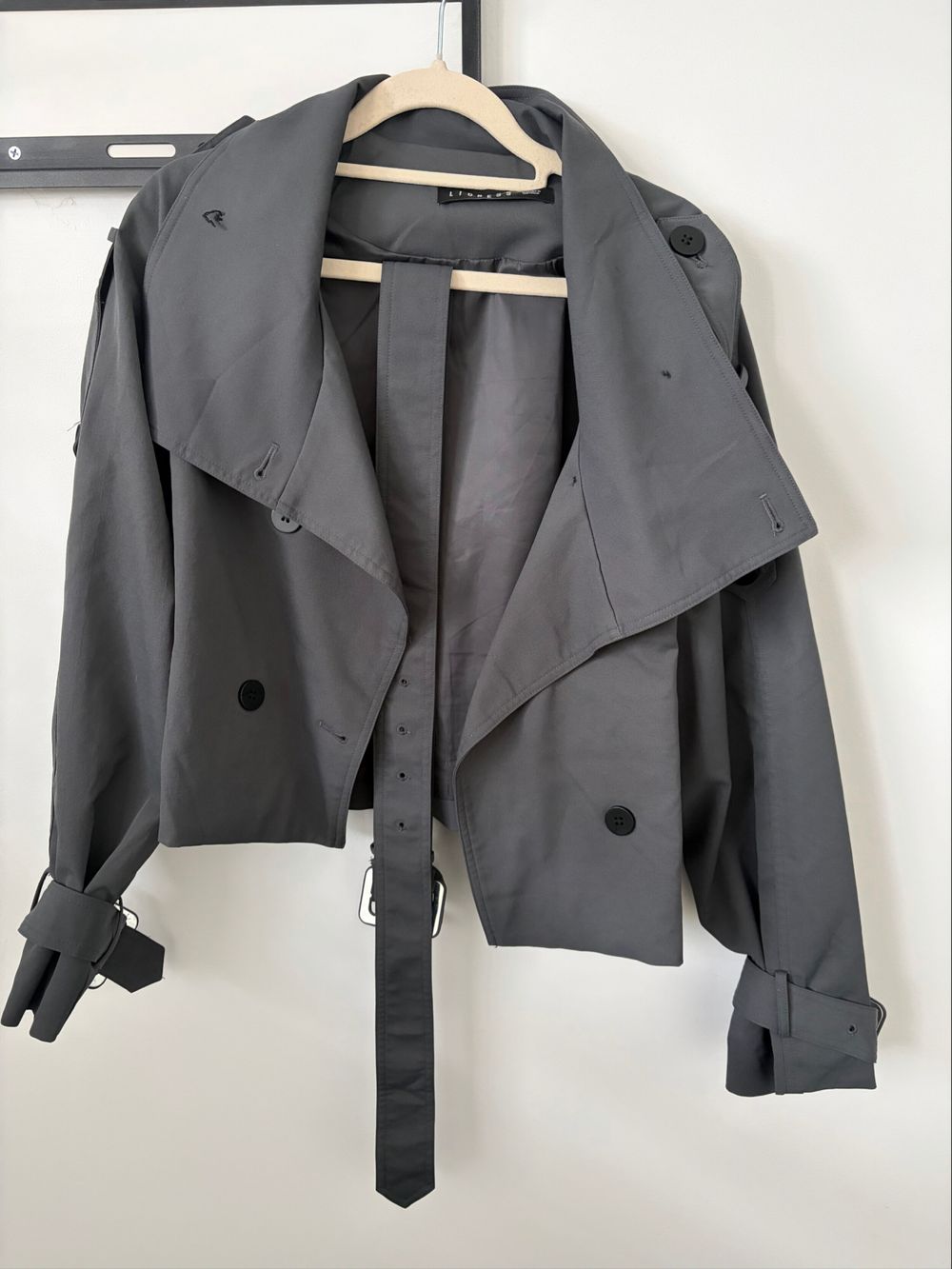 Lioness cropped trench coat