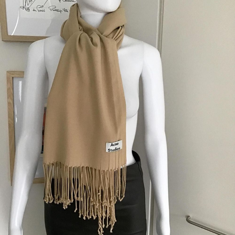 Acne Studios - ACNE Studios 100% lambswool beige/light tan