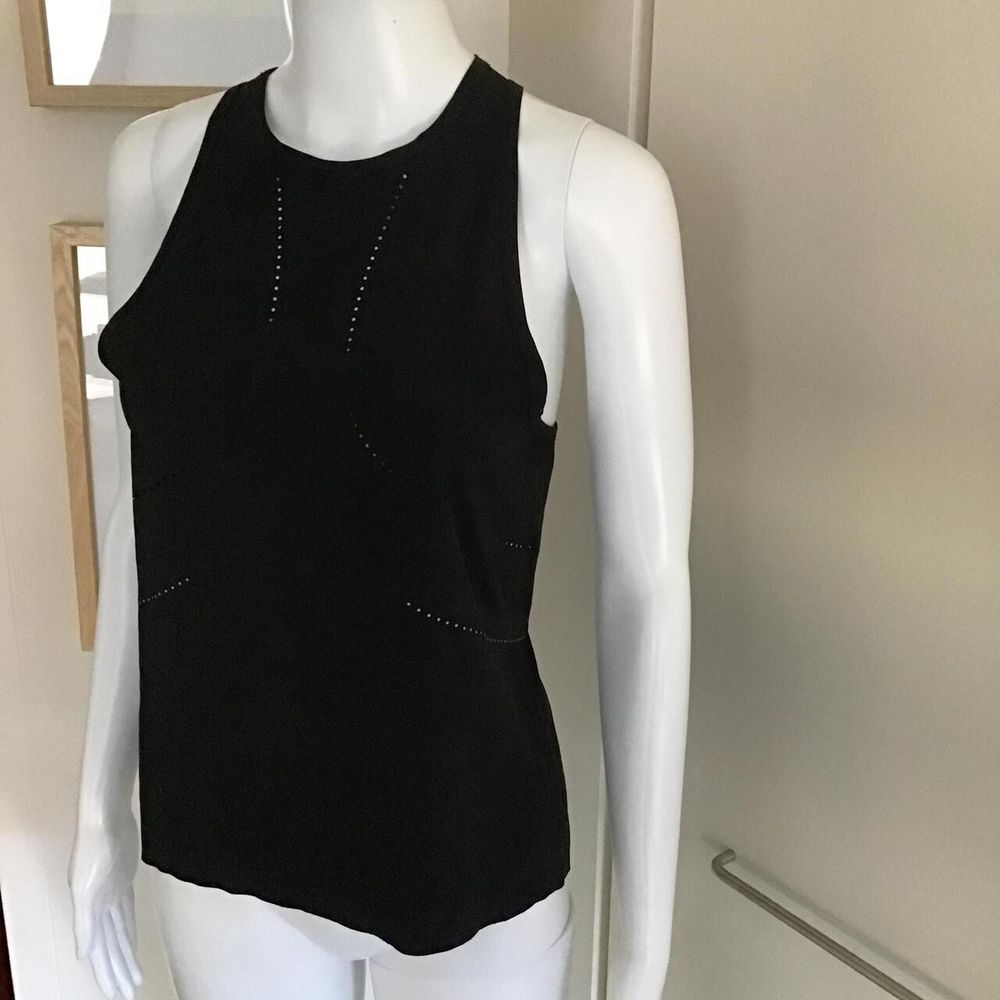 Lululemon Athletica “Find your Pace” black racer-back top/Size: XS/6 AU & UK (2 US)/Free Shipping AU & NZ