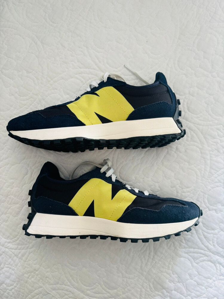 New Balance Navy Yellow Sneakers