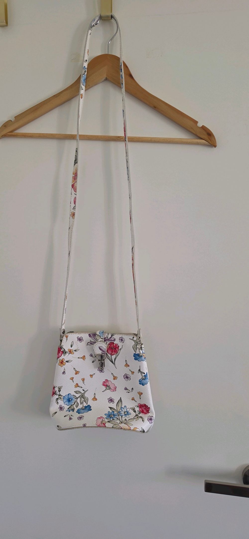 Borgonicchio Floral Crossbody Bag