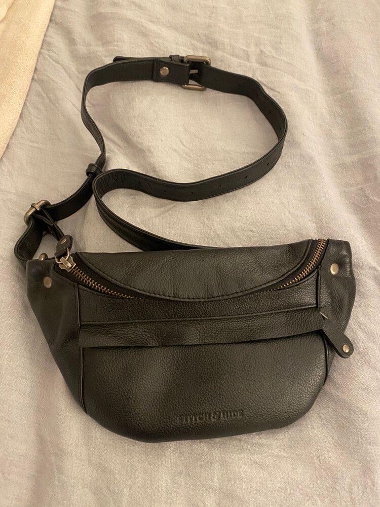 Stitch & Hide Black Leather Crossbody Bag