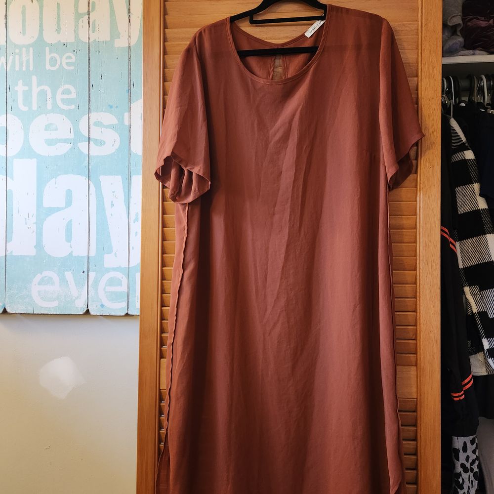 Harrie & Sam Rust Midi Dress